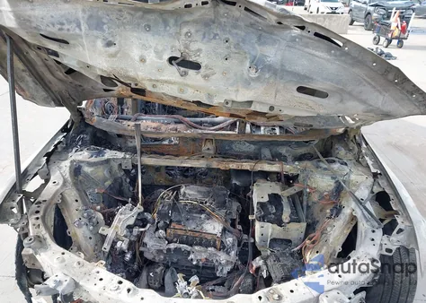 2025 Cadillac Optiq Sport 1 Awd z USA, uszkodzony, nr VIN 3GYK3EMRXSS262412